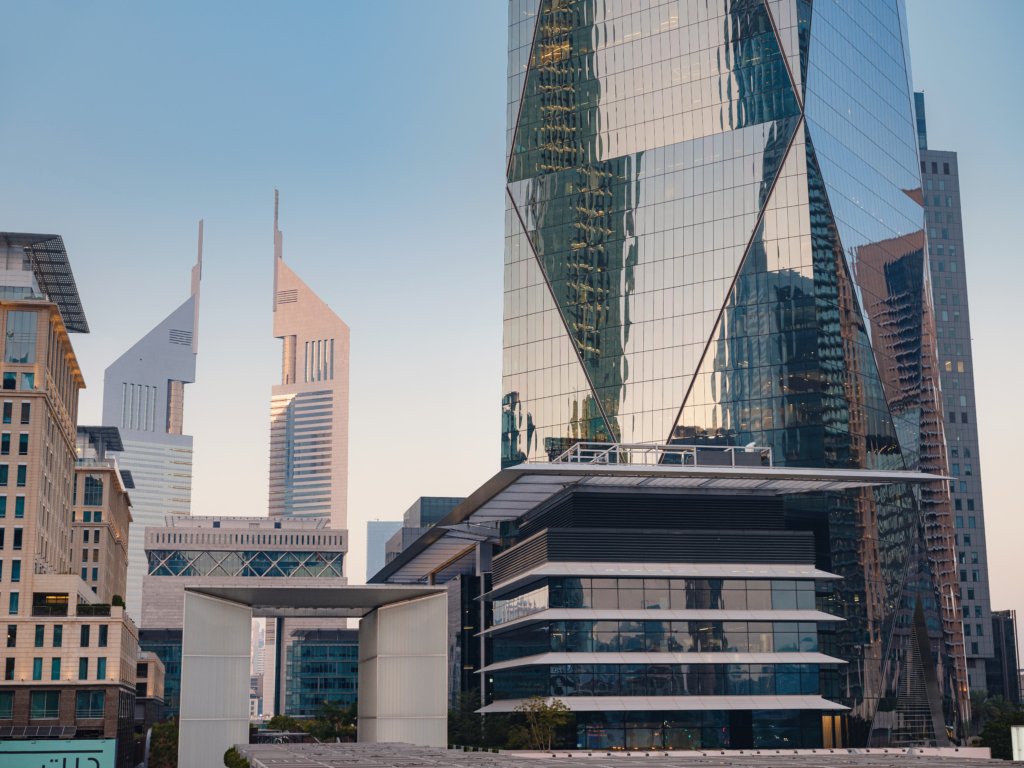 Crypto Tower à Dubaï, un projet emblématique prévu pour 2027.